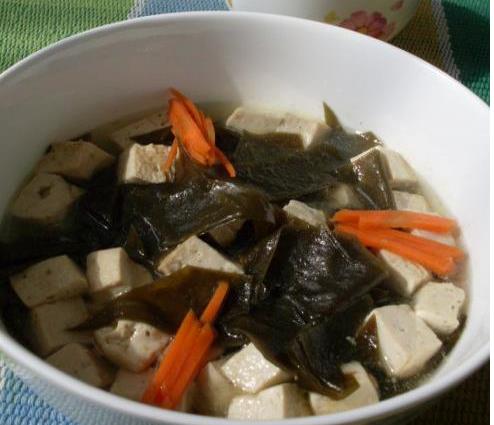 月子餐豆腐海带汤怎么做？正确做法步骤详细教程