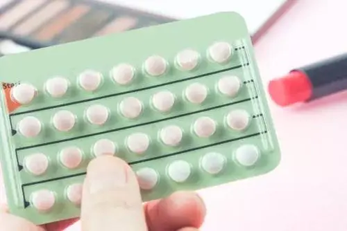 避孕药一年最多吃几次？避孕药吃多了对身体有什么危害？