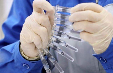 长期服过敏药可以接种新冠疫苗吗？怎么测试新冠疫苗是否过敏？