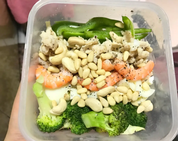 减脂餐怎么搭配才能健康***？健康饮食就看这篇~
